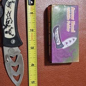 Wildlife Folder Knife - Black and Silver